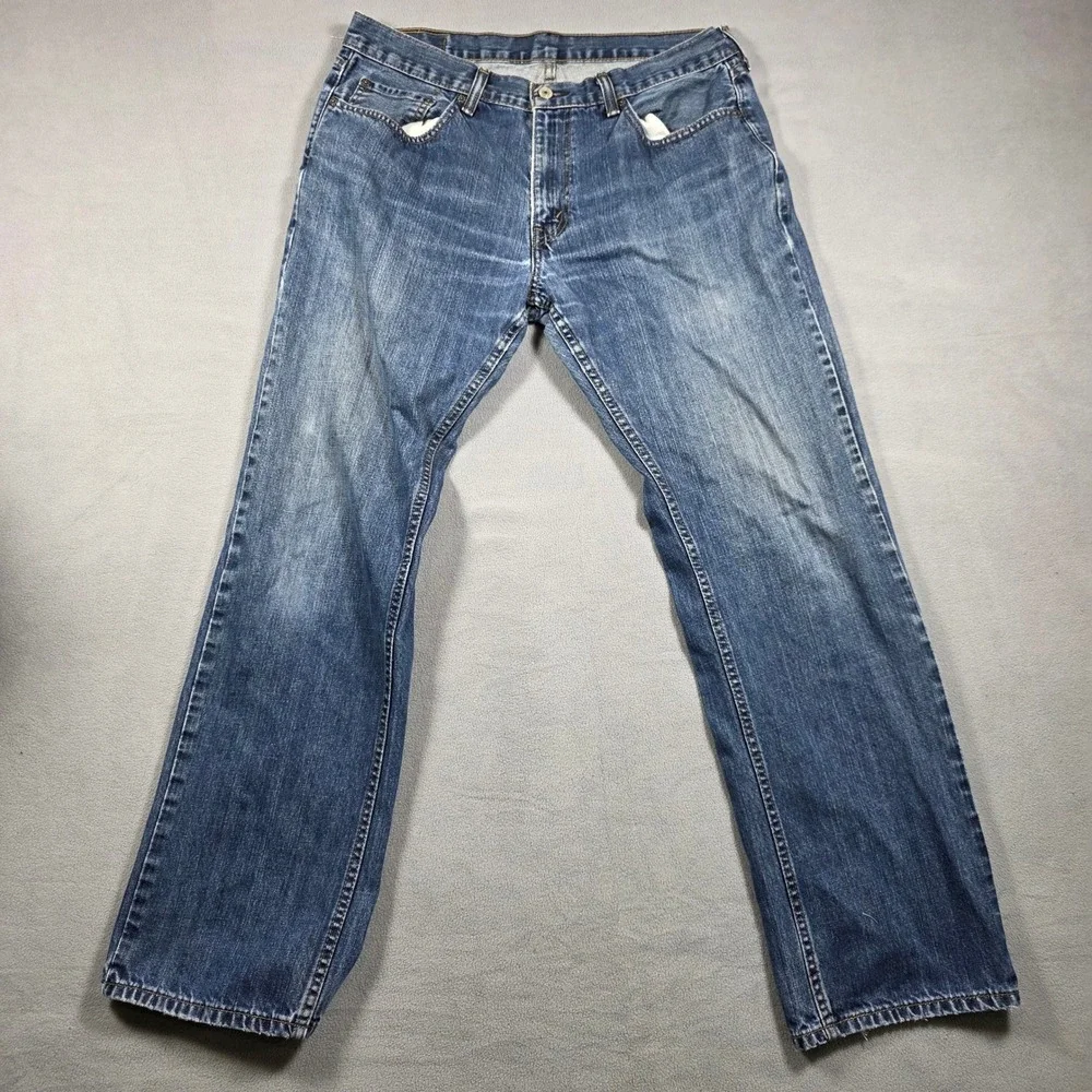 Levi's Jeans Mens 34x32 Blue Relaxed Straight Mid Rise 559 Medium Wash